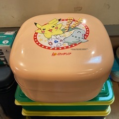お弁当箱の画像