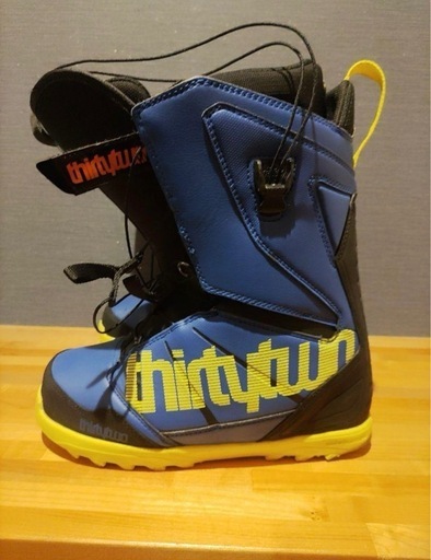 サーティートゥー　スノボブーツ