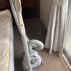 【お引き取り決定】パナソニック掃除機　紙パック式の画像