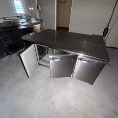 ホシザキテーブル型冷蔵庫