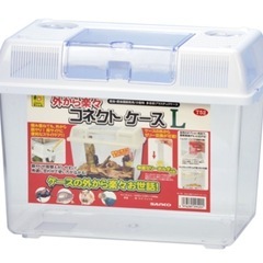 (お譲り先決定)飼育ケース 給水ボトル付き