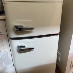 冷蔵庫　81L 2ドア