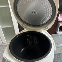 炊飯器の画像
