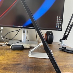 モバイルモニター 17.3インチ 中古の画像