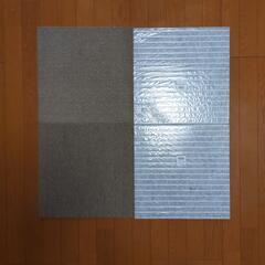 ニトリ　吸着タイルカーペット　ボニー無地　40×40