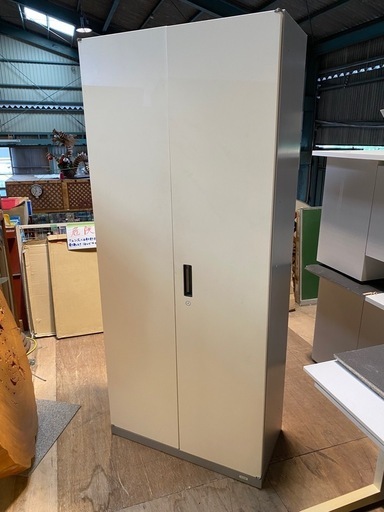 ☆中古品 OKAMURA オカムラ 書庫 800×400×1843 鍵なし 事務 事務機器☆