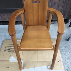 子供用椅子　TRUST High Chair LB　