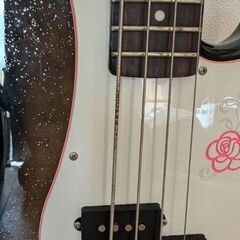 ベース　GYPSY ROSEの画像