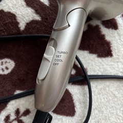 ヘアードライヤーの画像