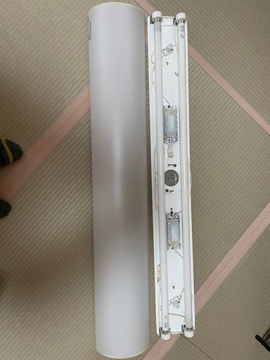 早い者勝ち　キッチン天井照明　40W×2灯　電球なし長さ1.3m