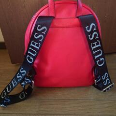 GUESS  リュックの画像