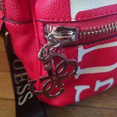 GUESS  リュックの画像