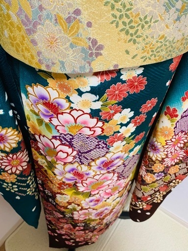 振袖フルセット　刺繍　舞花文　暈し染め　金銀彩