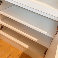 食器棚の画像
