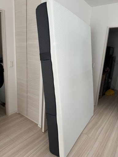 【取引中】エマスリープマットレス　ダブルサイズ