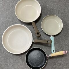 フライパンなど4点 自宅まで取りに来て頂ける方にお譲りします
