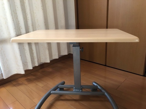 ノートパソコンデスク　高さ調整可
