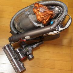 昔のダイソンの掃除機 自宅まで取りに来て頂ける方にお譲りします