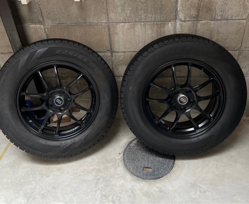 タイヤのみ4本　ピレリ　スタッドレス　アイスアシンメトリコ