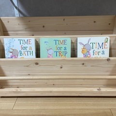 絵本棚 ロータイプ モンテッソーリの画像