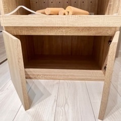 【美中古品】LOWYA食器棚　収納多数の画像