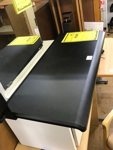 【FU1050】★サンワサプライエルゴノミクスキーボードスライダー 100-KB003 ブラック エルゴノミクス ブラック パソコン周辺機器 堺市 深井 【ジャングルジャングル深井店】