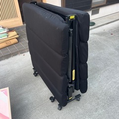 折りたたみベット
