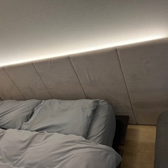 ヘッドボード　住友不動産特注　間接照明付きの画像