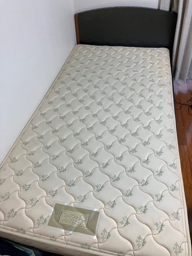 シングルベッド