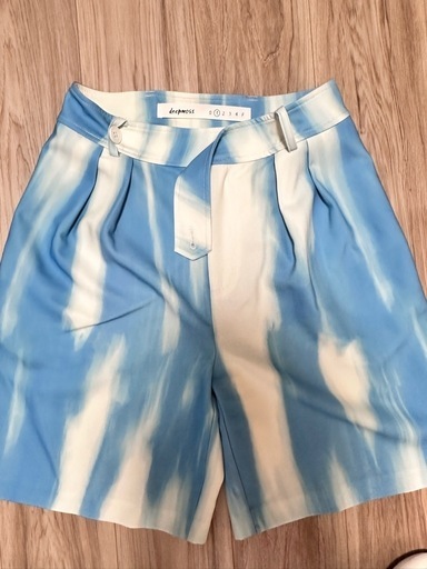 deepmoss 青と白のストライプ ジャケットとショートパンツのセット