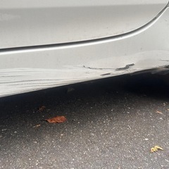 トヨタプリウス平成25年パールホワイト　車検たっぷりの画像