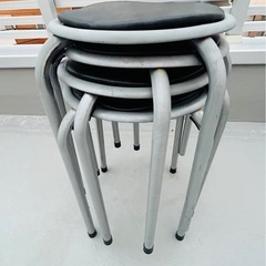 パイプ椅子　4個セットの画像