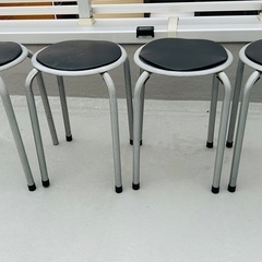 パイプ椅子　4個セットの画像