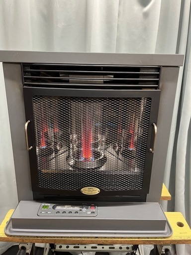 レトロなサンヨー製　ストーブ\n
