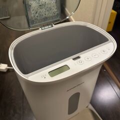 ペット自動餌やり機の画像