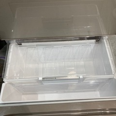 R-XG5100H-XN 冷蔵庫 真空チルドXGシリーズ クリスタルシャンパン　動作確認済み の画像