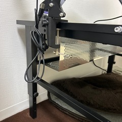 ゲーミングローデスクの画像