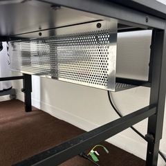 ゲーミングローデスクの画像