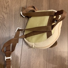 幼児用のクマのリュックの画像