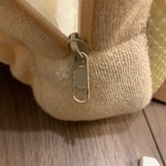 幼児用のクマのリュックの画像