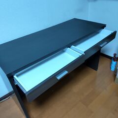 値下げ デスク 机 近隣配送無料 引取割引有 72.5×120.5×50.5㎝の画像