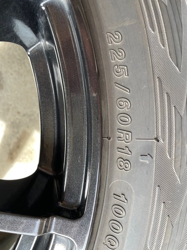225/60R18ヨコハマ　アイスガードG075 スタッドレスタイヤ　シュナイダー　アルミホイール付