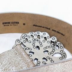 ベルト シルバー　M　イタリア製　　GENUIME LEATHERの画像
