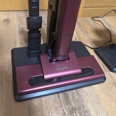 超美品！シャークのコードレス掃除機！CS200Jの画像