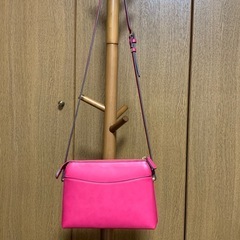 ショルダーバッグ　ピンク