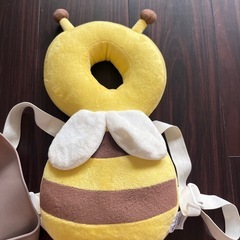 ベビー　食事セット　ハチさん転倒防止リュックの画像