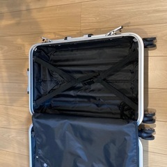 【取引調整中】キャリーケース ワインレッドの画像