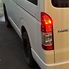 車のパーツ タイヤ、ホイール
