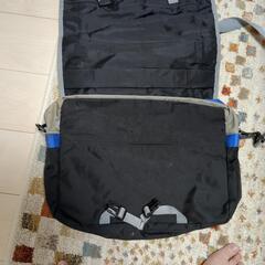 ショルダースポーツバッグの画像