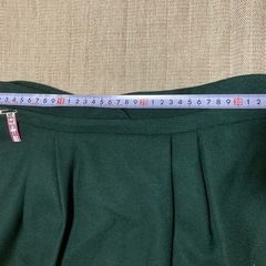 レディース／ダークグリーン タイトスカート 膝丈の画像